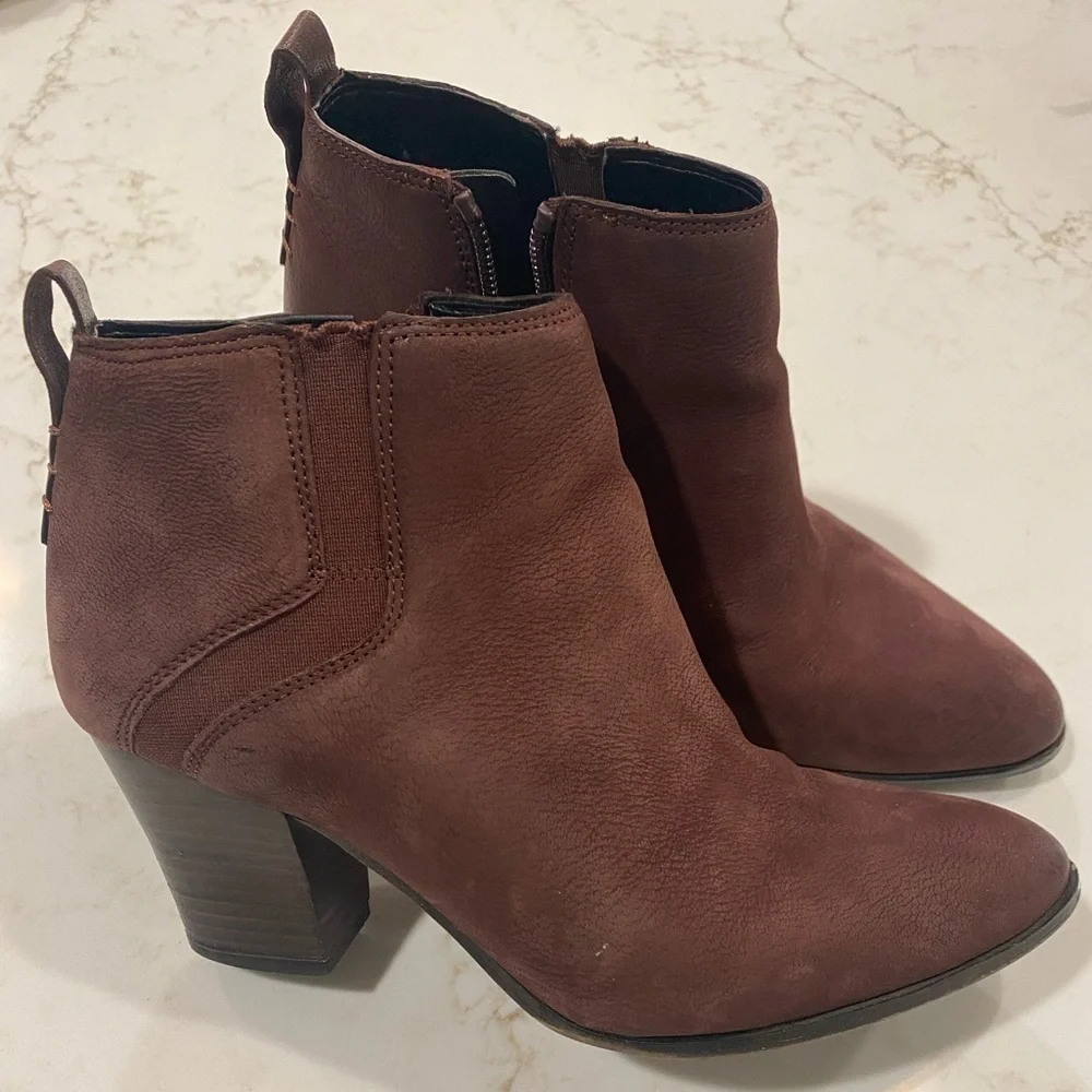 Franco Sarto Women's Burgundy Cordovan Red Suede Leather Boots Booties Size 7.5